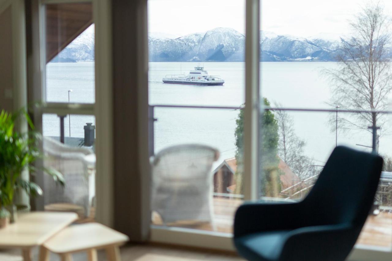 Lavik Fjord Hotel & Apartments Экстерьер фото